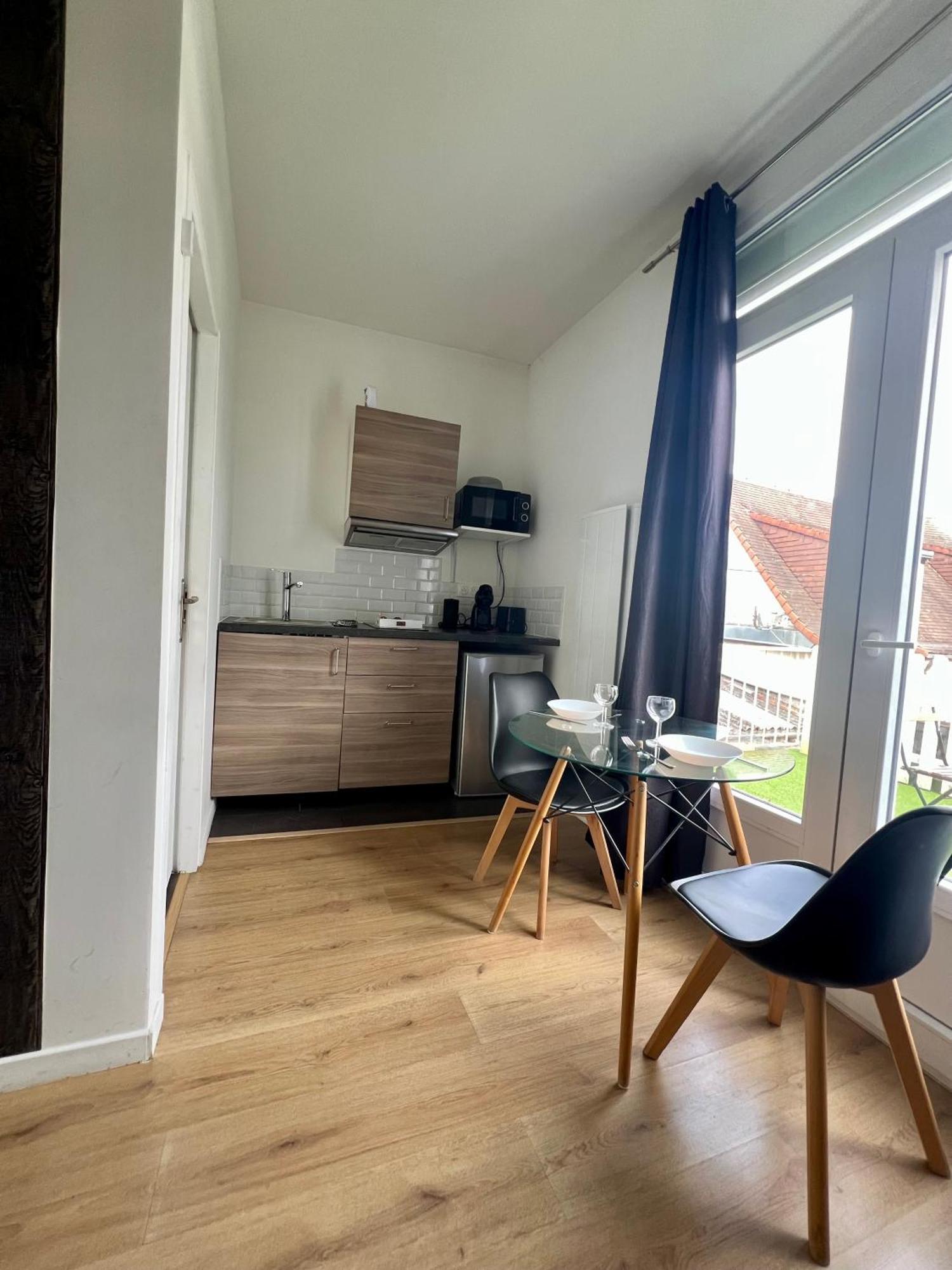 Studios Ideal Pro I Centre-Ville & Parking Gratuit Châtellerault Kültér fotó
